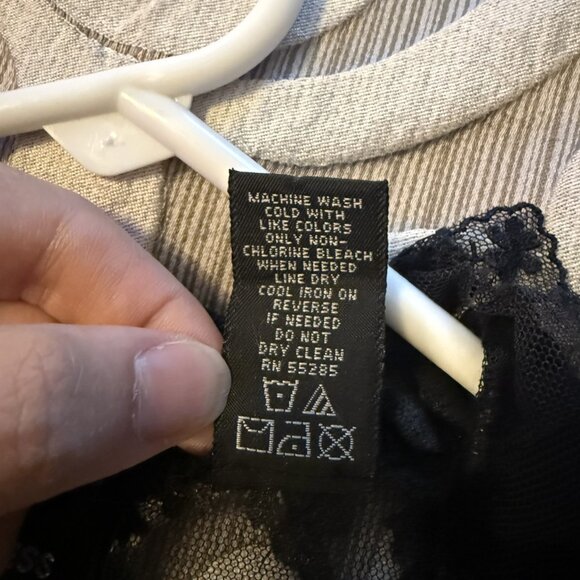 Women's Vintage Express Velvet and Lace Tie Front Shirt Blouse Size 7/8 Stunning - Picture 6 of 9